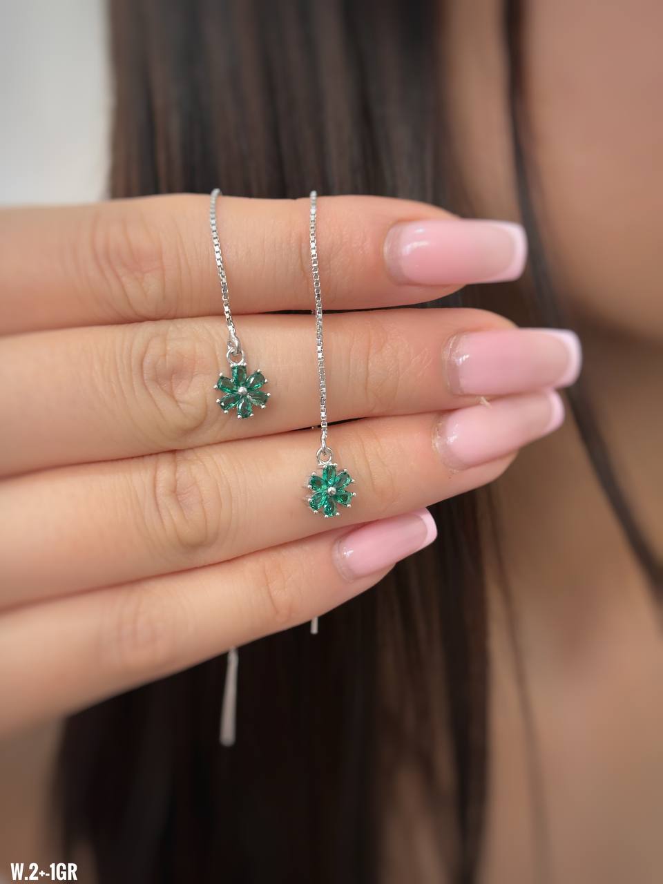 گوشواره نقره بخیه ای زمردی با عیار 925