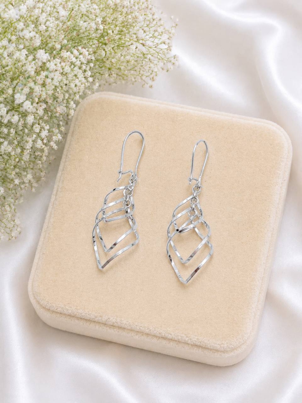 گوشواره نقره با عیار 925