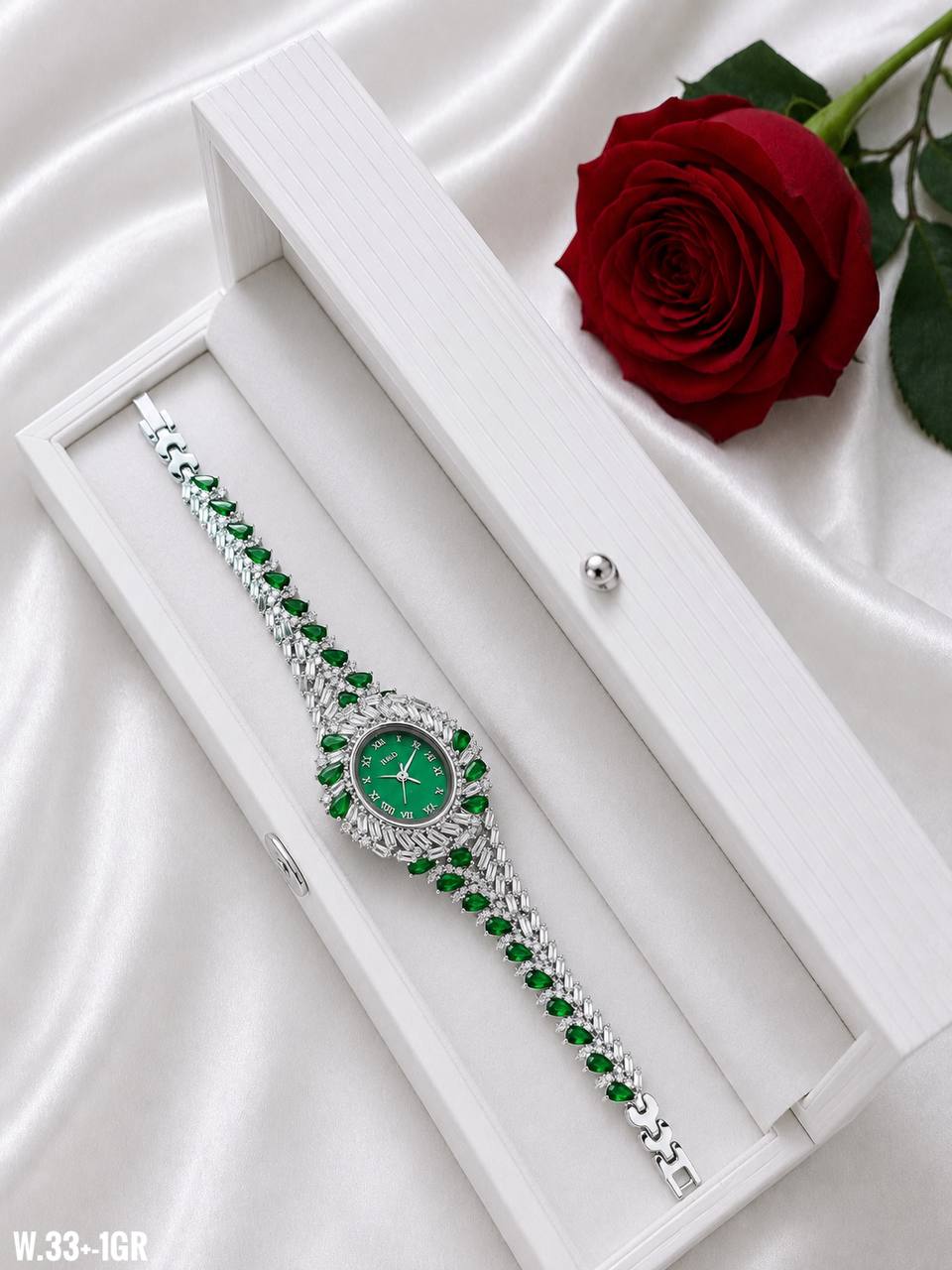 ساعت نقره زمردی با عیار 925
